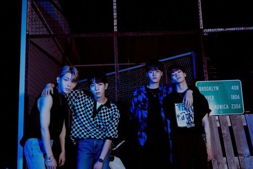 Luminus (Young Bin, Suil, Steven Gerrard, Woo Bin) released the first Mini album YOUTH group concept photo and Symbol Story Film video, which contains group worldview, at the same time through official SNS at 0:00 on the 7th.In the public image, the symbolism of four-color luminus, which emits distinct light from each other even in the dark, was revealed and attracted attention.Young Bin, which symbolizes the brightest light, first revealed a mysterious charm in a fiercely luminous square frame.Suil caught the attention of global fans as a light of flashes, a light that symbolizes lightning and attracts attention.Steven Gerrard symbolized the light of passion, the fire, and predicted a gorgeous and hot charm.Finally, Woo Bin symbolized moonlight and gave a mysterious and dreamy mood, adding to his interest in luminus.In addition, the group concept photo shows the appearance of luminus, which reveals a colorful presence through the darkness.Luminus team color and blue lighting symbolizing light over the members, amplifying expectations for the concept to be introduced around Worldview.Luminus delivers energy through music as a light-like friend representing youth of this age based on the dictionary meaning of light shining in the dark.While each bright and clear color gathers to signal an release ticket as a group that emits special light that is nowhere in the world, there is also a growing curiosity about the official debut album YOUTH.Luminus first mini album YOUTH will be released on the online music site before noon on the 9th.