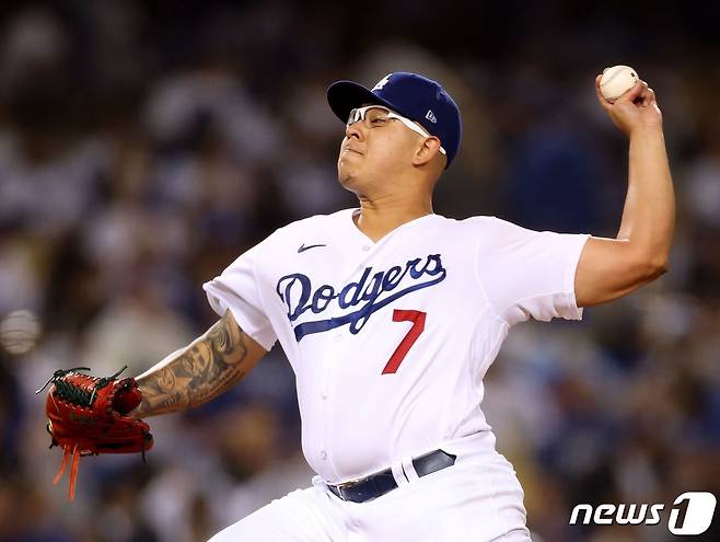 LA 다저스 훌리오 유리아스가 16일 애리조나 다이아몬드백스와 경기에서 시즌 18승 달성에 성공했다. © AFP=뉴스1