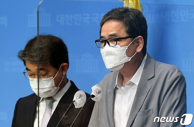 (서울=뉴스1) 구윤성 기자 = 곽상도 국민의힘 의원. 2021.8.17/뉴스1