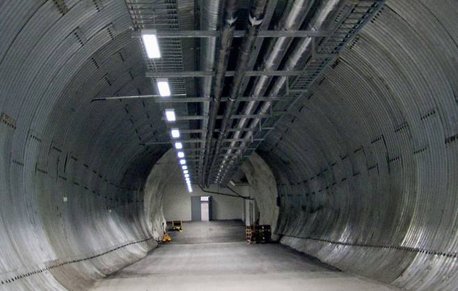 산 표면의 입구에서 터널을 따라 130미터 정도 들어가면 저장실이 나온다. | 마농지 출판사 제공