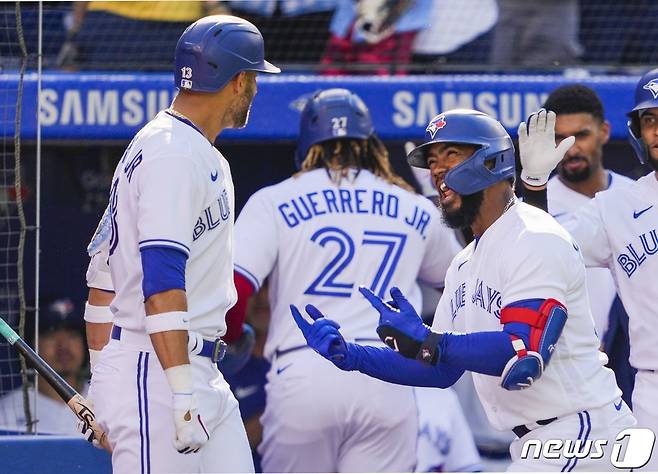 토론토 블루제이스가 홈런 2개를 앞세워 승리를 거뒀다. © AFP=뉴스1