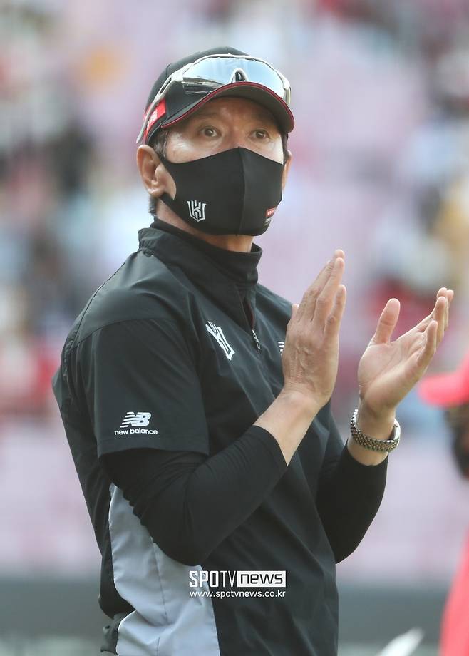▲ kt의 첫 정규시즌 우승 행보를 이끌고 있는 이강철 kt 감독 ⓒ곽혜미 기자