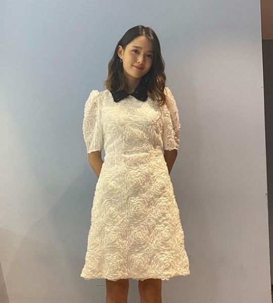 Actor Nam Bo-ra has turned into a pure white Goddess.Nam Bo-ra posted a recent photo on his personal Instagram account on September 21.The photo shows Nam Bo-ra posing in a white One Piece, with a distinctive innocent yet lovely atmosphere.The extremes also attract attention. A small face, distinctive features, and thin calves catch the eye.Ive lost a little bit of weight these days, but the stylist looks at the monitor and says that the weight is more beautiful on the screen, so I will keep it this way, Nam Bo-ra said.Nam Bo-ra is currently appearing on the JTBC entertainment program China is a Radio Star.