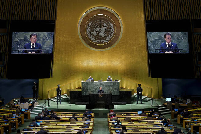 문재인 대통령이 21일(현지시각) 미국 뉴욕 유엔 총회장에서 기조연설을 하고 있다. (사진=연합뉴스)