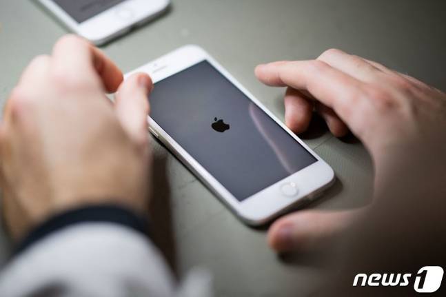 애플 스마트폰/AFP=뉴스1