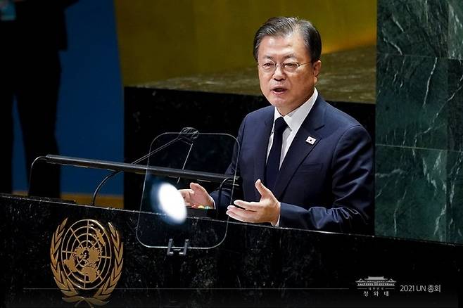 문재인 대통령이 지난 21일(현지시간) 미국 뉴욕 유엔 총회장에서 기조연설을 하고 있다. 청와대 페이스북