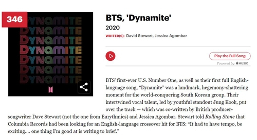 방탄소년단(BTS)의 히트곡 ‘다이너마이트’를 346위로 소개한 ‘롤링스톤 선정 500대 명곡’ 홈페이지의 모습. /롤링스톤 홈페이지 캡처