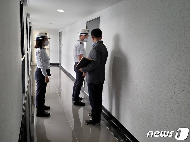 단속 현장.(부산경찰청 제공) © 뉴스1