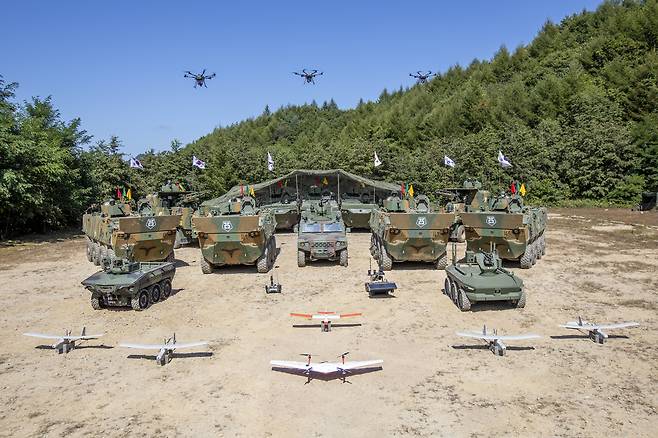 The Army unveils latest weapons – drones, robots and armored fighting vehicles – it has developed to test a new combat system that will guide its entire operations as early as 2040. (South Korea's Army)