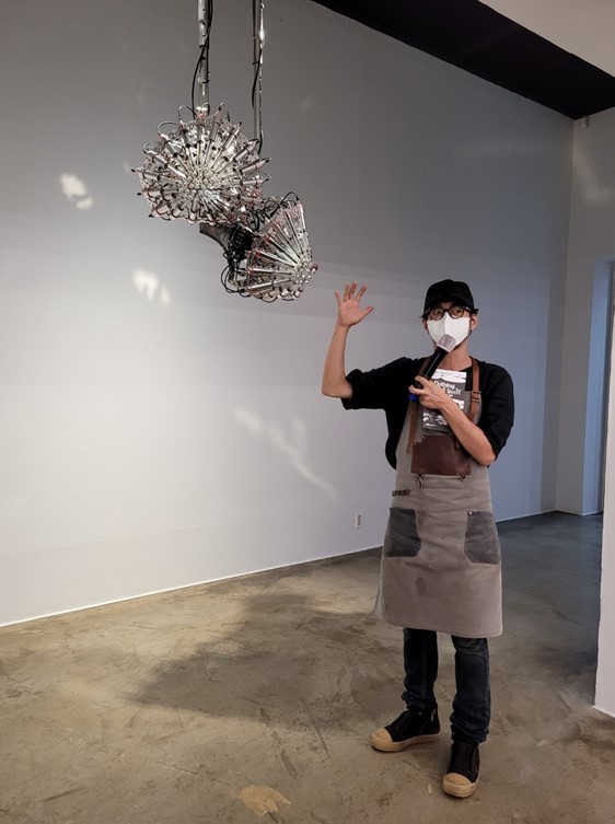 Artist Kim Yun-chul showcases his artwork "Argos" at the Arko Art Center in Seoul on Sept.17. (Park Yuna/The Korea Herald)