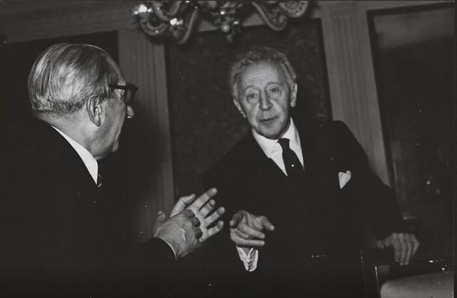 1960년 명예심사위원장으로 나선 루빈슈타인. 쇼팽 연주의 20세기 최고 권위자였다.