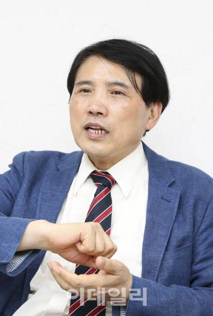 국민의힘 대선주자인 홍준표 의원의 대선캠프에서 정책자문단장으로 ‘정책 브레인’ 역할을 맡은 제성호 중앙대 법학전문대학원 교수. (사진=이영훈 기자)