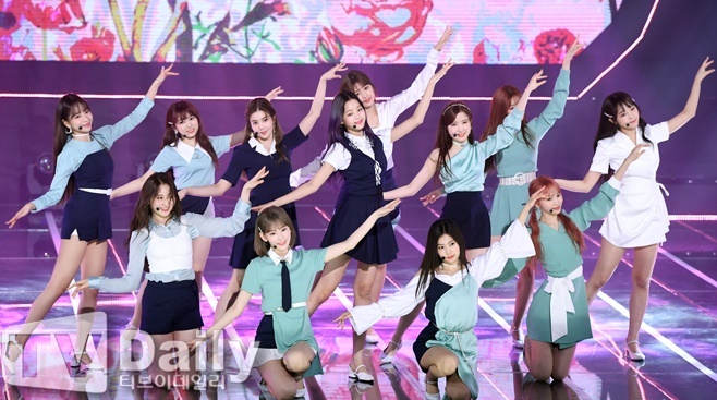Project group IZ*ONE is opening the second act of entertainment smoothly.IZ*ONE (Kwon Eun-Bi, Miyawaki Sakura, Kang Hye-won, Choi Ye-na, Lee Chae-yeon, Kim Chae-won, Kim Min-joo, Yabuki Nako, Honda Hitomi, Jo Yu-ri, Ahn Yu-jin, Jang Won-young) born through Mnet ProDeuce48 In April, he disbanded after two and a half years of official activities.During the activity, the ProDeuce series was caught up in the controversy over the ranking, and it was revealed that there was a person among the IZ*ONE members, but it was settled in the crisis, but it finished the activity that was decided safely in the support of domestic and foreign fans.Those who returned to their original agency have started or are preparing for the second act of entertainment activities in various ways. First of all, members who foreshadowed Solo activities are noticed.The leader, Eun-Bi, was the first runner to play Solo. On August 24, he released his first Solo album and performed.Jo Yu-ri, who was the main vocalist, is about to release his first Solo album on the 7th, and it is continuing its popularity during IZ*ONE, with more than 50,000 pre-orders.Choi Ye-na also announced her debut for Solo; it was originally announced that she will make her debut in the second half, but her debut seems likely early next year.Although he has been pushed back on his recordings, Choi Ye-na reveals his capabilities through various entertainment programs.TVN The Love of the Hogus, Teabing Girls, TVN Story Fireworks, and other entertainment programs, and challenged the solo MC through the web entertainment Yenas Animal Detective.Some members have foreseen group activities.Jang Won-young and Ahn Yu-jin are expected to join the group that is preparing for Starship Entertainment, a subsidiary company, and continue their group activities.Currently, both of them are in private activities.Hive is sticking to the position that I can not confirm the facts related to the contract, but Miyawaki Sakura and Kim Chae Won are expected to join the new girl group of Hive label Sos Music and continue their activities.Kim Min-ju and Kang Hye-won are expected to take the lead in their acting careers.Kang Hye-won joined the web drama When I was against Iljin following the heroine of the new song Hobbies music video by singer Park Jae-jung after the publication of the photo book.Kim Min-joo is also reportedly preparing for acting activities for various scripts.Lee Chae-yeon is appearing on Mnet Street Woman Fighter, which is on the air in the topic. He is attracting attention by showing his growth every time under the goal of breaking prejudice.Nako Yabuki and Hitomi Honda returned to Japan and are working as HKT48 and AKB48 respectively.