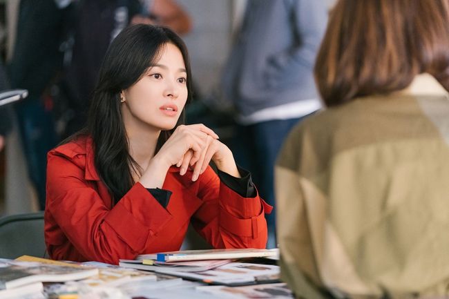 Now, Im breaking up. She, Song Hye-kyo, who we love, returns.The most anticipated SBS Jackson film in the second half of 2021, Now, Were Breaking Up (playplayplay by Jane the Virgin/directed by Lee Gil-bok/Creator Gline & Kang Eun-kyung/produced Samhwa Networks, UAA/hereinafter, Gehajung) will be broadcast for the first time on November 12.Jihejung is a farewell activity written as farewell and read as love.This fall, the only melodious melodge that will give viewers a deep sense of emotion is gathering hot topics before the broadcast.The public expectation toward Jihejung, at the center of which is Actor Song Hye-kyo (played by Ha Young), and Song Hye-kyo played the role of the female protagonist Ha Young.Ha Yeong-eun, the design team leader of a fashion company, is a sober realist and smart stabilizer. Beautiful and sensual, she is a pro at work and love.Song Hye-kyo is expected to show Wannabe career woman and realistic love of women in their 30s through Jiheng.On October 6, the production team of Jihe Jung released the shooting Steel Series of Song Hye-kyo.Song Hye-kyo in the photo is the Ha Young Young character who loves his work and does his best.SteelSeries alone feels the true value of Actor Song Hye-kyo, who makes Character his own.In addition, Song Hye-kyos presence is admirable. It is a sensational styling that has both glamor and convenience to suit the character job of fashion company design team leader.The work and the character are also expected to be Jiheng because there is Actor Song Hye-kyo who made the best choice.Meanwhile, SBSs new gilt, Lamar Jackson, is a work co-ordinated by Jane the Virgin writer of Misty and director Lee Gil-bok of Romantic Doctor Kim Sabu 2, and has attracted attention with the participation of Line & Kang Eun-kyung, who created Misty and The World of Couples.Now, Im breaking up is followed by Wonder Woman