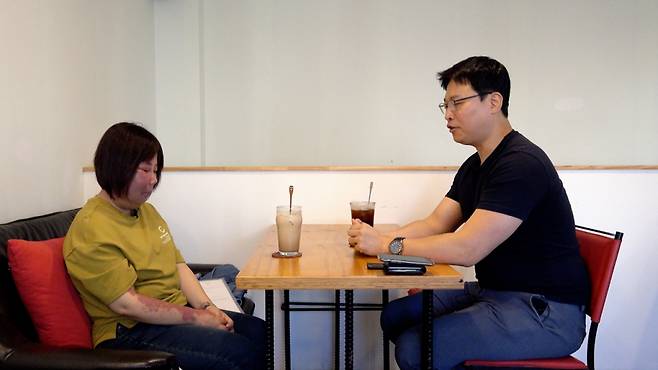 눈을 감고, 서로의 대화에만 집중한 인터뷰는 처음이었다. 있는 그대로, 그의 삶에만 집중할 수 있었다./사진=이주아 머니투데이 PD