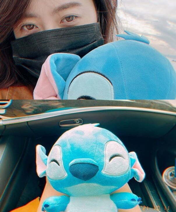 Actor Go Ah-ra has reported on the latest.Go Ah-ra posted two photos on his SNS account on the 12th with an article entitled Pick a doll.Go Ah-ra in the public photo is staring at the camera with a stitch doll, which seems to be a product acquired through doll pulling.In particular, Go Ah-ra showed a small face that seemed to be loose in the mask, and boasted a pure beauty.Meanwhile, Go Ah-ra appeared in the KBS 2TV drama Dodo Solar Sol which last year ended; in the play, she played the role of a flirtatious pianist Gurara.