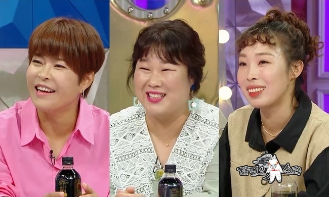 Comedian Shin Bong-sun plays injury battle with a cast on his armMBC Radio Star (planned by Kang Young-sun/director Kang Sung-ah), which will be broadcast on October 13, will feature Street Woman Fighting with four gag women Jo Hye-ryun, Shin Bong-sun, Kim Min-kyung and Oh Nami.On this day, Radio Star will feature Street Woman Fighting, which consists of four gag women.The four people gathered in one place boast of the buzzword that enjoyed the times, the unstoppable exposition toward each other, and the restless dedication.The gag woman four-person group is excited by the fact that she burst into a laughing Bomb with a high tension that is sweaty in 20 minutes after the recording.Shin Bong-sun, who appeared with a cast on his arm, said, I was injured while playing soccer.Shin Bong-sun first tells a behind-the-scenes story with FC Gavengers of Gol-Shitting Girls composed of gag women.Shin Bong-sun and Jo Hye-ryun, who are close friends with MC Ahn Young Mi, will recall the scene of real anger because of Ahn Young Mi who shot a blunder and will make a big smile.In addition, FC Gavengers captain Shin Bong-sun is said to have made 4MC puzzled by choosing Kim Yeon-koung, the womens volleyball captain who led the Tokyo Olympic semi-finals as a role model.In particular, Shin Bong-sun said, I wanted to be a captain like Kim Yeon-koung, but I am surprised that the team members do not believe me because of this.Shin Bong-sun and three Street Woman Fighting gag women who are sincere in the gag reveal the sleds of the buzzword and perform the buzzword parade at that time when they made everyone laugh.Starting with the Ill Stop by Jo Hye-ryun, the eldest sister of this special feature, Shin Bong-suns Im A Jeezy Zone will be popped up and will fill the room with laughter on Wednesday.