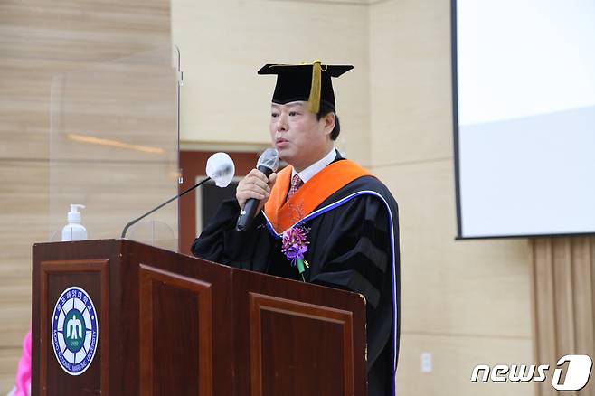 박성현 목포해양대 총장이 15일 이임식에서 소감을 말하고 있다.(목포해양대 제공)2021.10.16/뉴스1 © News1