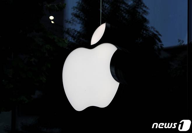 애플 로고. 2020.8.24/뉴스1 © News1 이성철 기자