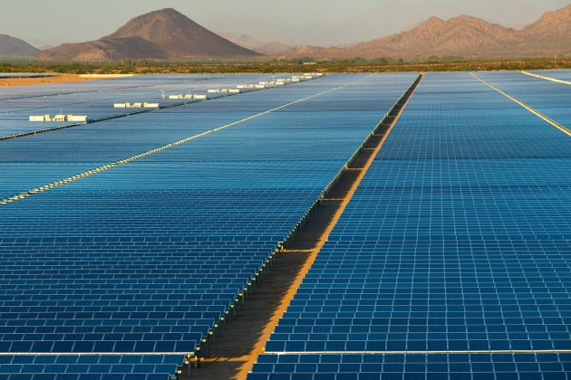 SK E&S가 지분 투자하는 레브 리뉴어블스가 운영 중인 미국의 태양광 발전소. 레브 리뉴어블스 홈페이지