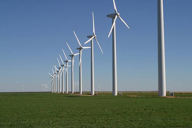 미 텍사스주 플루바나 인근에 있는 브라조스 풍력발전소. 위키피디아