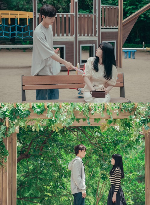 ‘멜랑꼴리아’ 임수정 이도현 사진=tvN