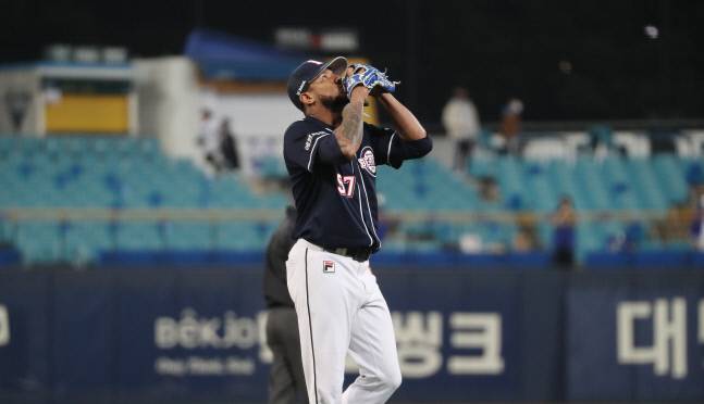 두산 아리엘 미란다. 대구|연합뉴스