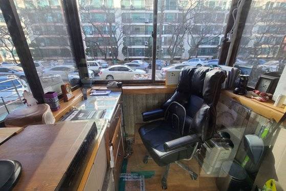 서울 시내 한 아파트 단지 경비실 모습. 연합뉴스