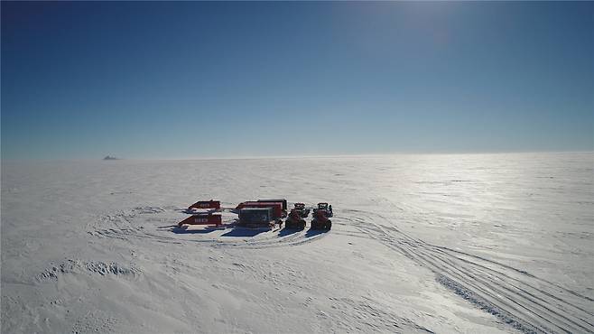 대한민국 남극 육상루트 탐사 모습.[극지연구소 제공]