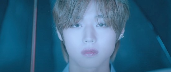 Singer Park Jihoon enters comeback countdownMaru Planning released Park Jihoons fifth Mini album Hot and Cold (HOT & COLD) title song Serius beauty teaser video on its official website on the 21st.Park Jihoon had a distressed face in the car alone on the night of heavy rain, and then a feelingless look was closed up.It created a cool and serious atmosphere.The video also provided a long afterlife. The song Syrius was engraved at the end of the video.Syriers is a hip-hop-based pop dance song, with an official saying: Park Jihoon presents a shouting rap through a new song.It will raise the immersion feeling with abundant Feeling expression. Park Jihoon confirmed his high-speed comeback in two months; he proved his musical capacity with his previous work My Collection; and achieved the number one spot on the iTunes album chart in many overseas regions.The agency said: Park Jihoon is creating synergies between singer and actor, revealing his passion for music without any hesitation.Expect what his musical message is, he added.Meanwhile, Park Jihoon will announce a new album on the main music site at 6 pm on the 28th.