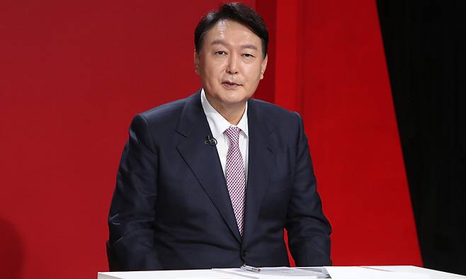 20일 대구 MBC에서 열린 국민의힘 대선 경선 후보자 대구·경북 합동토론회에 윤석열 후보가 참석하고 있다. 연합뉴스