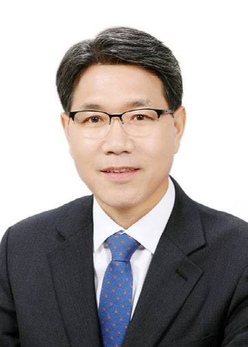 이재관 소청심사위원회 위원장