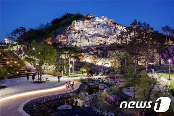 다산신도시 중앙공원 열수상폭포 전경 © 뉴스1