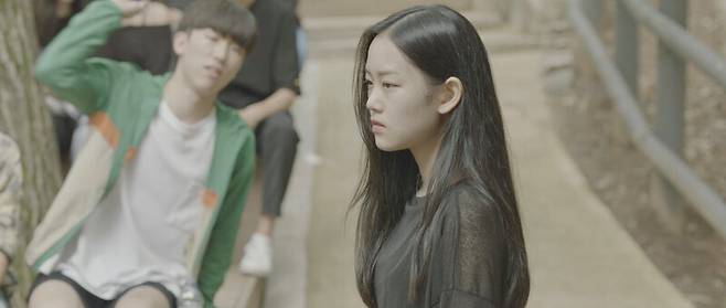 여성 청소년에게 가해지는 불평등을 다룬 <마리아와 비욘세>.