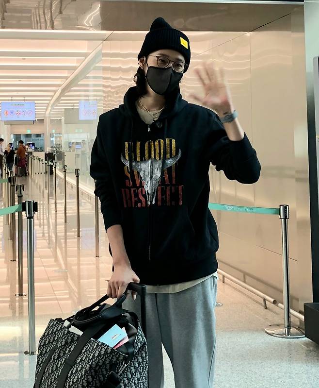김연경의 소속사 라이언앳은 김연경이 22일 인천공항을 통해 중국 상하이로 떠났다고 밝혔다. /사진= 뉴스1