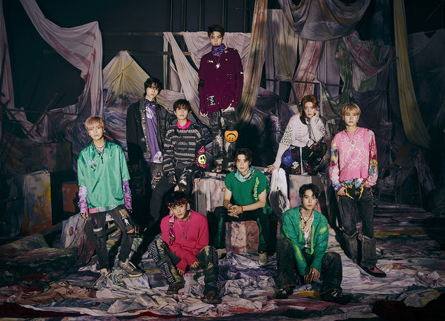 NCT 127 (NCity 127, a member of SM Entertainment), which releases Regular 3rd album repackage album on October 25, delivered the point of appreciation of the new song Favorite (Favorite).The new song Favorite is an attractive R & B pop dance song with addictive signature whistles and rich harmonic vocals. The lyrics dramatically depict the message that only the opponent is all of me and joy at the end of tragic love that is going to ruin.The reenactment of the member is a song about Feelingss about love directly, please expect what Feelingsss the love expressed in the color of NCT 127, Johnny is the most popular song with Feelingss, so I would like you to concentrate on how you expressed it, Mark is the atmosphere that I have shown and reversed.In particular, the choruss I love you and I love you part is direct, so it is attractive. In addition, Haechan introduced the new song as the whistle is the point of appreciation, the most impressive sound to express this song. Jung Woo also said, The whistle of the introduction is attractive.Also, the lyrics and melody are emotional, so you will like it immediately.  I think the point is the harmony of the chorus made up of the members voices.It is a magnificent Feelingsss, and it is a daunting Feelingss. In addition, Taeil said, I think it would be nice to concentrate on my part of the second half.I was ripped (laughing), and Utah said, This performance has many impressive parts from introduction to ending, so choreography seems to be more cool. Tae Yong said, Styling is also a point.NCT 127 thinks that group uniforms fit well, but the uniform style worn in the music video seems attractive. On the other hand, NCT 127 Regular 3 repackage Favorite will be released on various music sites at 6 pm on October 25 and will be released on the same day.SM Entertainment