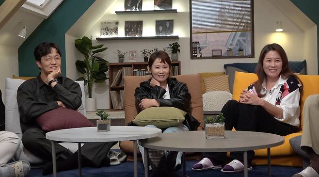 ‘방구석 1열’ 문소리,김선영, 조한철이 출연한다.사진=JTBC 제공