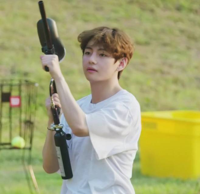 방탄소년단 뷔, 낭만가득 트럼펫+백발백중 사격.."못하는 게 없는 만능캐"