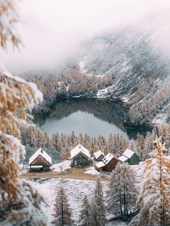 오스트리아 대표 겨울 여행지 슈타이어 호수 전경. 오스트리아관광청 제공