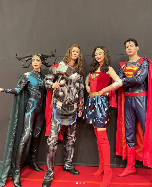 Actors of SBS Golden Globe Wonder Woman, which has been popular, have been surprised to see their transformation into Marvel Hero.Lee Ha-nui, who played a supporting role in the main character, said on his SNS on the 7th, We came to keep our pledge.Is it because of the penalty that it is a promise? And with Lee Sang-yoon, Lee Won-keun and Jin Seo-yeon, I posted a makeup.In the photo, Lee Ha-nui was the same Wonder Woman as the title, Lee Sang-yoon was Superman, Lee Won-keun was Thor, and Jin Seo-yeon was transformed into Hella.Lee Ha-nui of the Western mask was in a hurry with Wonder Woman, and Lee Sang-yoon laughed at the reproduction of Supermans curls and distinctive expressions.In addition, Lee Won-keun, a emotional test, was a long-haired man with a hammer of Thor, and Jin Seo-yeon, who played with Lee Ha-nui until the last episode with a powerful Billon in the play, transformed into Hella, the death goddess of Thors half-sister, and gave off charisma.In their transformation, the netizens responded, Wonder Woman is the best team! Thank you! Everyone is right.Wonder Woman, which had been hit by three beats until script, directing and acting, was loved by both box office and workability.The last episode, which aired on the 6th, ended with its own highest audience rating of 17.8% (based on Nielsen Korea).Photo Source  Lee Ha-nuiSNS
