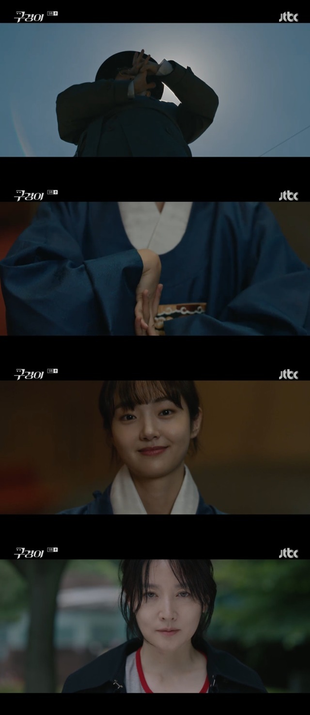 Lee Yeong-ae found Kim Hye-joon murderIn the 5th episode of JTBCs Saturday drama Kugyeongi (played by Seongchoi/directed by Lee Jung-heum), which aired on November 13, Kee Young-ae knew the identity of fine-spaper (Kim Hye-joon).Kei kidnapped and detained Na Je-hee (Kwak Sun-Young) and Oh Kyung Soo (Hyun Chul Jo) to provoke the caliber, and the caliber rescued Na Je-hee and Oh Kyung Soo from the lake container and rescued them with marine police.While Na Jae-hee was undergoing surgery, Kyeong-yi noticed that Kei had kidnapped the two alone through Oh Kyung Soo.Gui-i, along with Santa (Baek Sung-chul), found CCTV at the kidnapping site and captured the unusual gesture of the man in the video.He and Santa went through a nearby trash can and the old people who saw it kicked their tongues, saying, Its a good caliber. The old people said they saw a girl from the mens bathroom.Koo Gyeong-i showed the old people a picture of a fine-spaper and found out that Kei was a fine-spaper.He remembered the question of a fine-spaper in the past, What would you do if you were a cop? To kill someone without being caught?