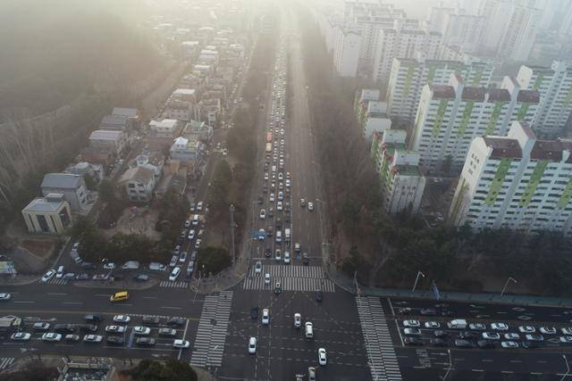 이달 초 촬영한 출근시간 서당사거리 정체된 모습. 성남시 제공