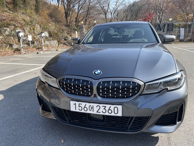 BMW M340i 앞모습