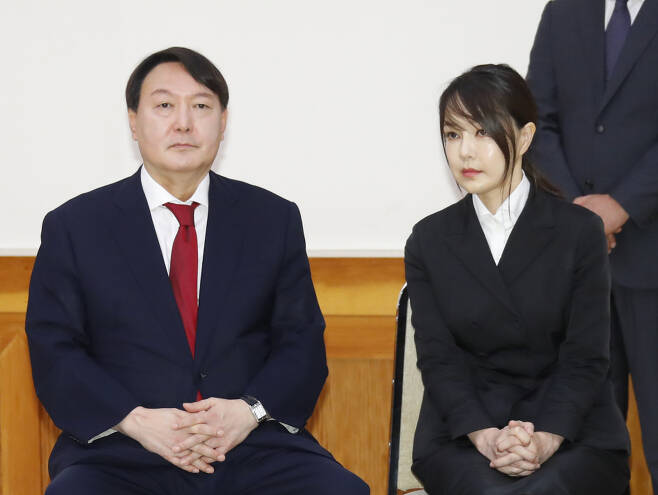 윤석열 국민의힘 대선 후보(왼쪽)와 그의 부인 김건희씨 ⓒ연합뉴스