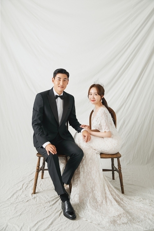 Broadcaster Lee Kyung-kyus daughter and actor Lee Ye Rim and footballer Kim Young-chan (YangsanFC) will post a wedding march today (11th).The two men, who had not hidden their devotion by posting date photos through their SNS, officially began their public devotion in 2017.At the time, the two sides said, The two have met for an introduction and have been dating for a year.Lee Kyung-kyus active support for Lee Ye Rim and Kim Young-chans friendship also continued.Lee Kyung-kyu, who has shown off his extraordinary affection for soccer, said in JTBC s One Kiss Show broadcast the following year, I wanted son.I wanted to have Son play soccer, he said. My daughters boyfriend is a soccer player. I got two things at the same time. I hope they never break up.The first mention of the marriage news of the two was also Lee Kyung-kyu, who appeared on KBS Joy Whatever Questions, which was broadcast in January this year, and said, I am very angry.I want to reduce my anger a little. It was Lee Kyung-kyu who picked up the topic.He pulled out the flag to check the divination, where a picture of the groom and bride was painted.Lee Kyung-kyu, who saw this, was embarrassed and said, I have good news among the family members this year. He said, It is really useful.Seo Jang-hoon speculated that Yerim is more than marriage, and Lee Kyung-kyu gave a meaningful look and strengthened the marriage theory.Lee Kyung-kyu, in an interview with a media outlet, revealed that the two are preparing for the marriage in the second half of this year.As the artistic godfather Lee Kyung-kyus daughters Wedding ceremony, interest in the guest was also poured.He attracted attention by mentioning some of the entertainers who turned the wedding invitation card on the Kakao TV Chim Kyung-gyu released on the 8th, which was just around the corner of marriage.Lee Ye Rim and Kim Young-chans Wedding ceremony society was a boom that had been MC at Lee Ye Rims birthday party in the past.In addition, KCM, who called the celebration at the time, also said that he attended Lee Ye Rims Wedding ceremony as a celebration.Lee Kyung-kyu said, The second part will have a duet of Lee Soo-geun and Kim Jun-hyun with a trot singer called Cho Jung-min and Park Gun.Not only that, Lee Kyung-kyugyu said, Everyone answered Im coming in letters, and theres the only one who said he would come by phone: Yoo Jae-Suk.The phone called and said, Brother, I have to go. If I dont go, whos going.It is good for the younger juniors to come directly, he said. Jae-seok and Ho-dong should come. I do not think Ye-rim is marriageing.YangsanFC