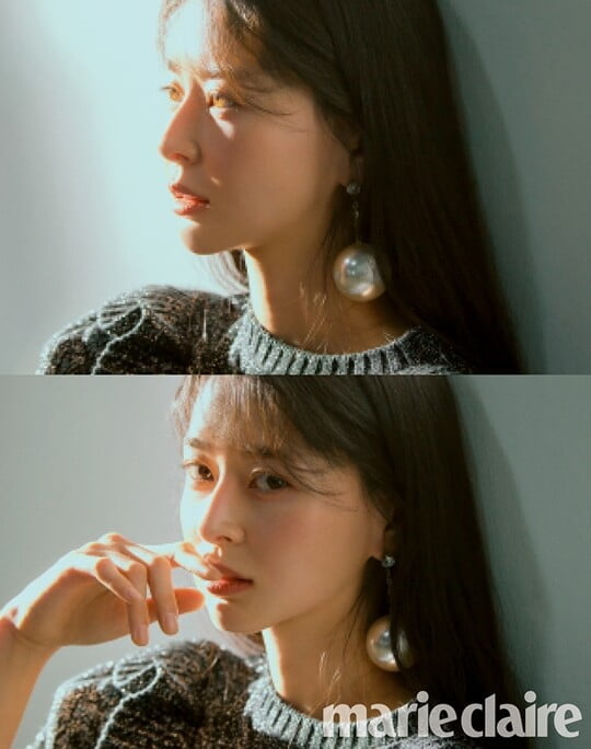 An interview with a pictorial from Actor Kwon Nara, who is not afraid of a new challenge, has been released.Kwon Nara in the public picture perfectly digests sensual styling such as sophisticated black long dress, concise white dress, dot pattern ivory pleat dress in beautiful and elegant atmosphere.Throughout the filming, Kwon Nara has improved the perfection of the picture with various Feeling Acting, instant immersion and charisma that fit the pictorial concept, and showed a professional appearance that leads the scene atmosphere in a cheerful manner.In the following interview, Actor Kwon Nara said that he learned courage through Sangwoon ahead of the first broadcast of Drama Irreplaceable You Sal.There are many Actors through roles; I feel a little change myself by Acting Sangun; I learned courage through the Sangun facing each moment without avoiding difficulties, he said.He then expressed his affection and desire for Acting, saying that he was trying to open his mind in the process of Acting. My heart must open first to do anything.You can understand it by opening your mind and accept the opinions of others.Especially, I try to accept and absorb a lot in the field. He expressed his serious thoughts and attitudes as an actor.On the other hand, TVN Saturday Drama Irreplaceable You Sal starring Kwon Nara is broadcast every Saturday and Sunday at 9 pm.
