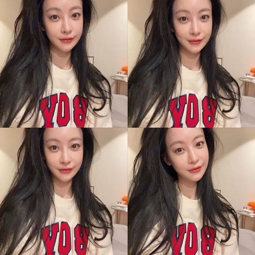 Actor Oh Yeon-seo has revealed his current state of humanity.On May 21, Oh Yeon-seo posted a picture on his instagram with a short article called Pretty Chuck.In the public photos, there is a picture of Oh Yeon-seo, who shows various expressions through four-cut photos.On the other hand, Oh Yeon-seo will appear on KBS 2TV new drama Min-dang.