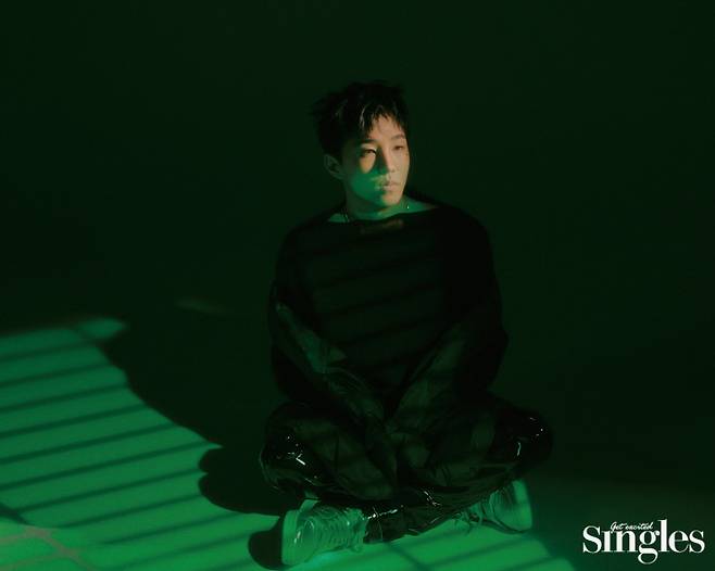 싱글즈 제공