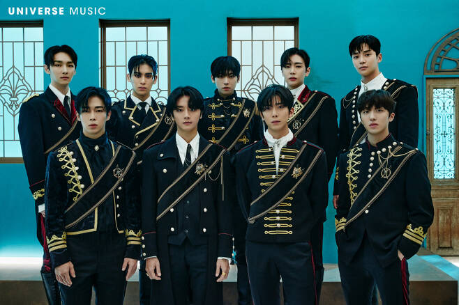 SF9 released its new SF9 song Savior group and personal concept photo on the 24th through the Global Fandom Platform Universe (UNIVERSE) app and the official SNS channel.SF9 in the public photo is a Suhoian who keeps the door of the Universe secret, and it captures the hearts of global fans by showing intense eyes and charisma.In particular, the SF9 members overwhelm the atmosphere by matching traditional items symbolizing Suhoians such as swords and shields along with uniforms of elegant and elegant figures.The set that utilizes the old-fashioned door that matches the Suhoian concept is combined to further enhance the expectation of the new Universe song.SF9, which debuted in 2016, has been loved by global fans for its active activities such as O Sole Mio, Ive Snapped, Do not Be Pretty and Trauma.SF9, which proves its strength by growing every album, will show another musical transformation through collaboration with Universe Music.Universe Music The 15th new song Savior cover and concept photo will be used to predict the concept of the past, and the trailer and teaser video to be released in the future will focus attention on the global K-pop fans.Meanwhile, the new song Savior will be released on various online music sites at 6 pm on the 30th.