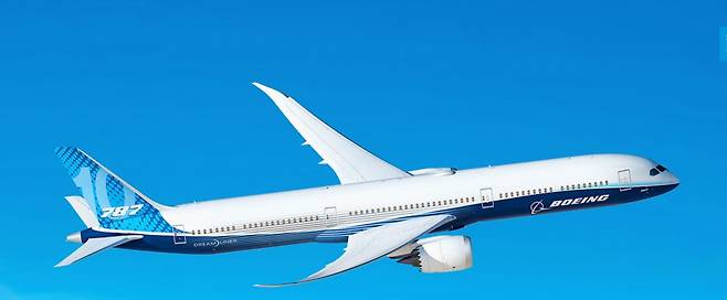 세계 2위 항공기 제조업체 보잉이 코로나19 오미크론 변이 우려에도 11월 수주가 큰 폭으로 늘어나며 회복세를 보이고 있다./사진=보잉